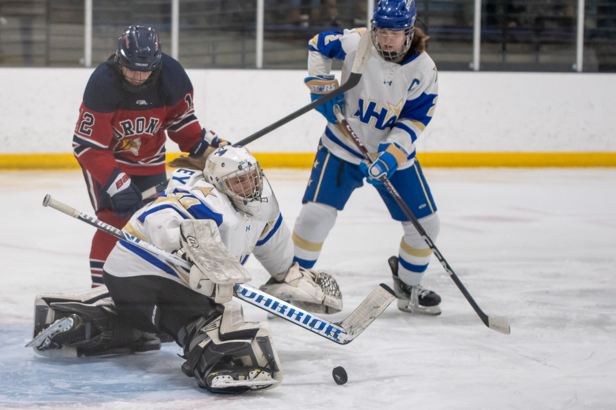 Orono girls vs Holy Angels Feb17-23 Earl Ebensteiner26